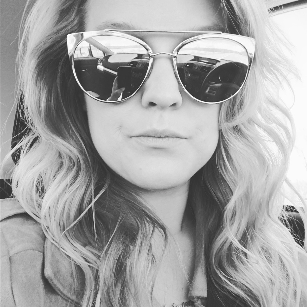 Meet your Posher, Hannah